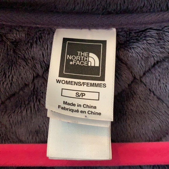 The North Face Fuzzy Jacket (S) - Picture 7 of 7